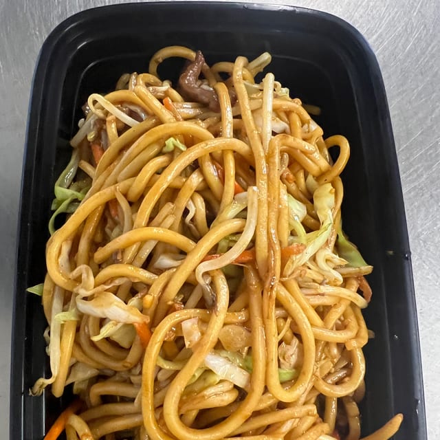 Beef Lo Mein 牛捞面.