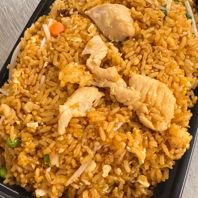 Chicken Fried Rice 鸡肉炒饭.