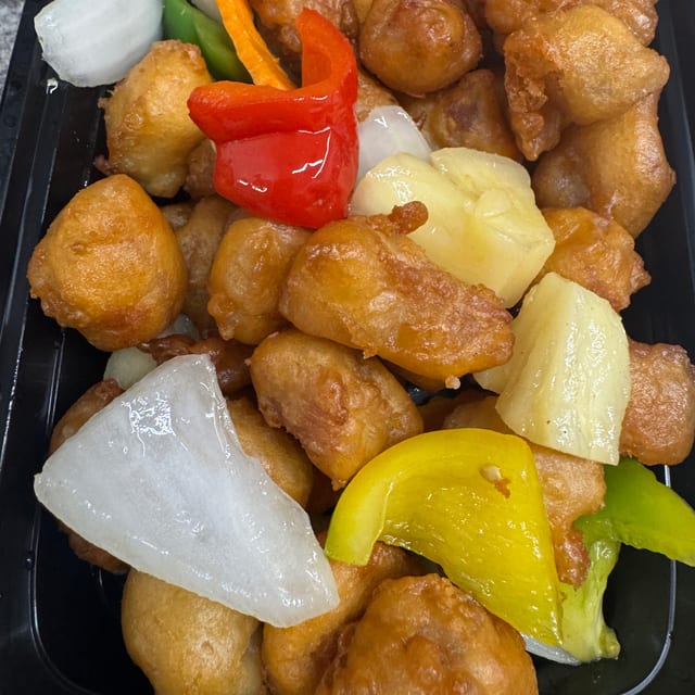 Sweet & Sour Pork 甜酸肉.