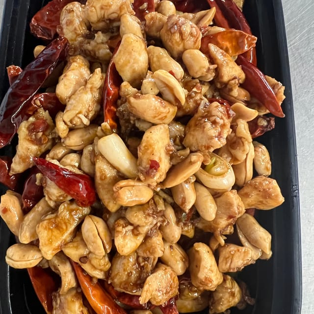 Kung Pao Chicken (川) 宫保鸡丁.