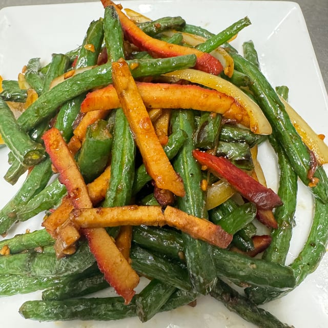 BBQ Pork with Green Beans 叉烧四季豆.
